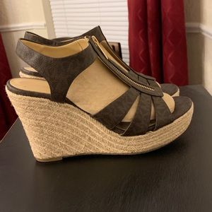 MK WEDGES